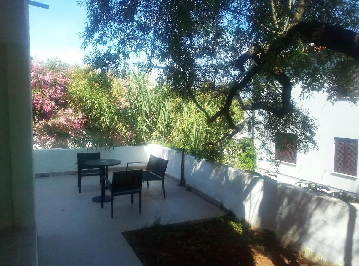 Gasthof Apartments And Rooms Camelia Premantura