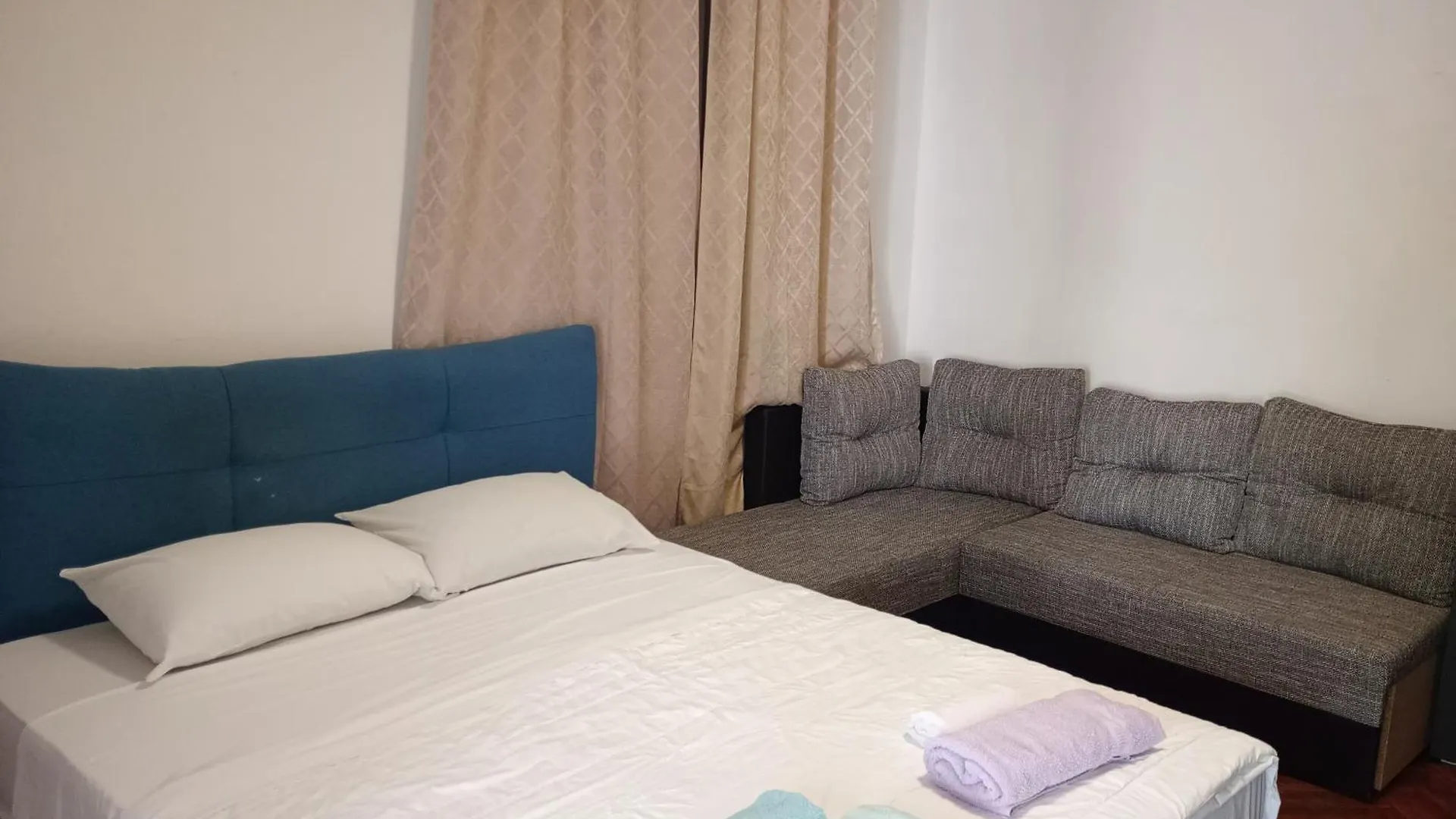 Apartments And Rooms Camelia Premantura Gasthof